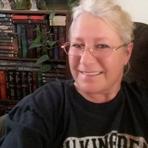 Meet your Posher, Debbi